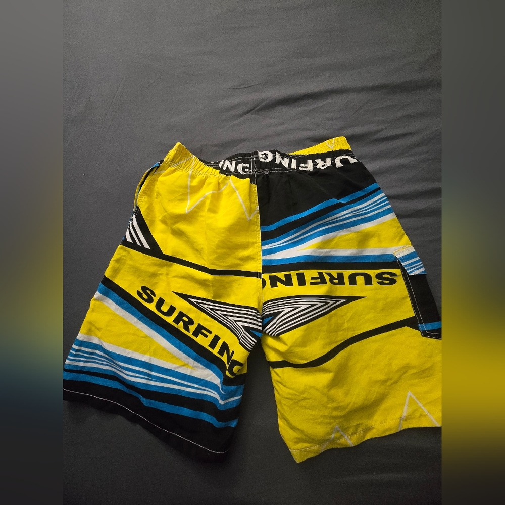 Tailor Pal 9" Men's Yellow and Blue Swim Shorts (NWOT)